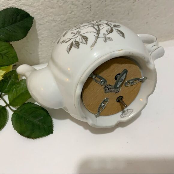 VTG Norcrest Fine 25th Anniversary Chatillon Fine Tea Pot China Silver Muscial - Picture 9 of 11